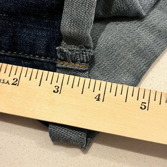 Levi’s Women’s 26 Mid Length Blue Shorts Jean Denim - Picture 5 of 11